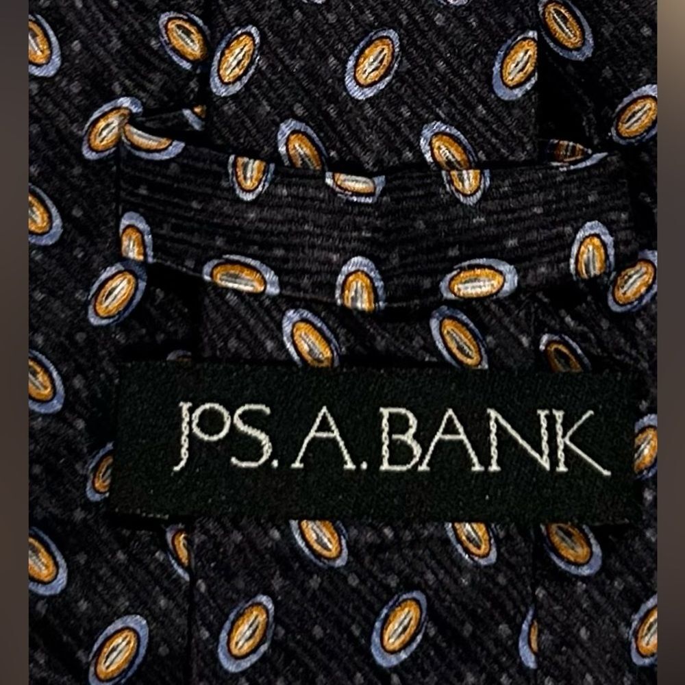 Jos A Bank silk necktie